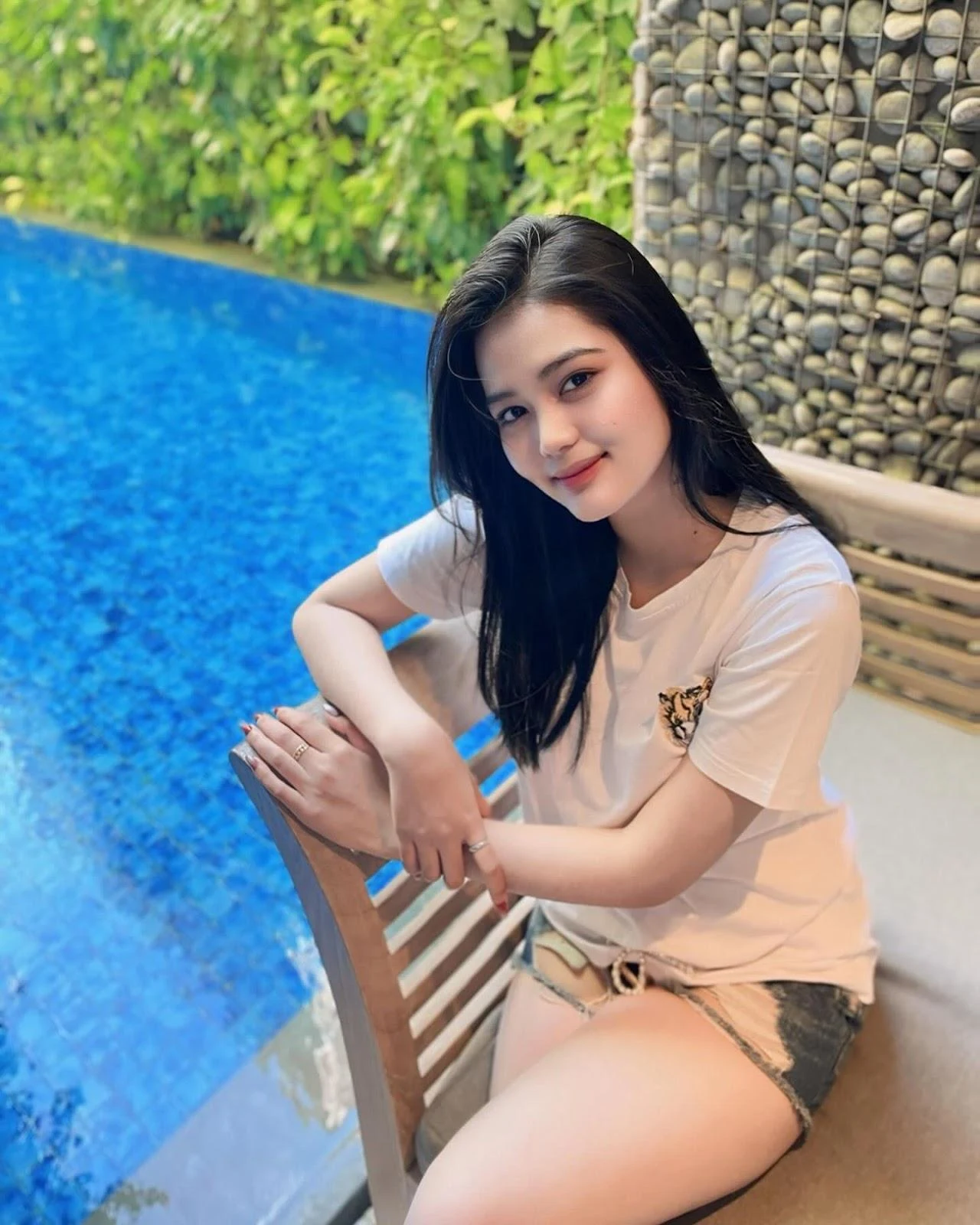 Gadis Hot yang Membuatmu Terbakar Dari Dalam, gadis hot, terbakar dari dalam, cewek menggoda