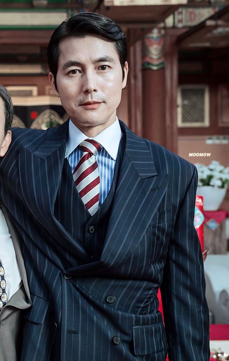 This contain Jung Woo Sung  in suits and ties posing for the camera