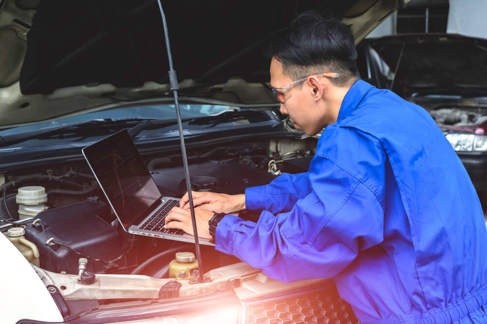 ECU (Electronic Control Unit) dan Perannya dalam Mobil Modern