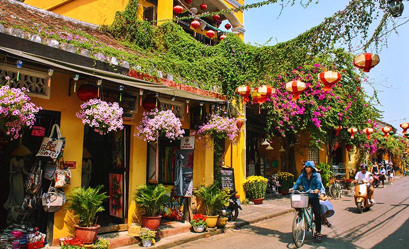 A Blend Of Culture In Hoi An, Vietnam - Zafigo