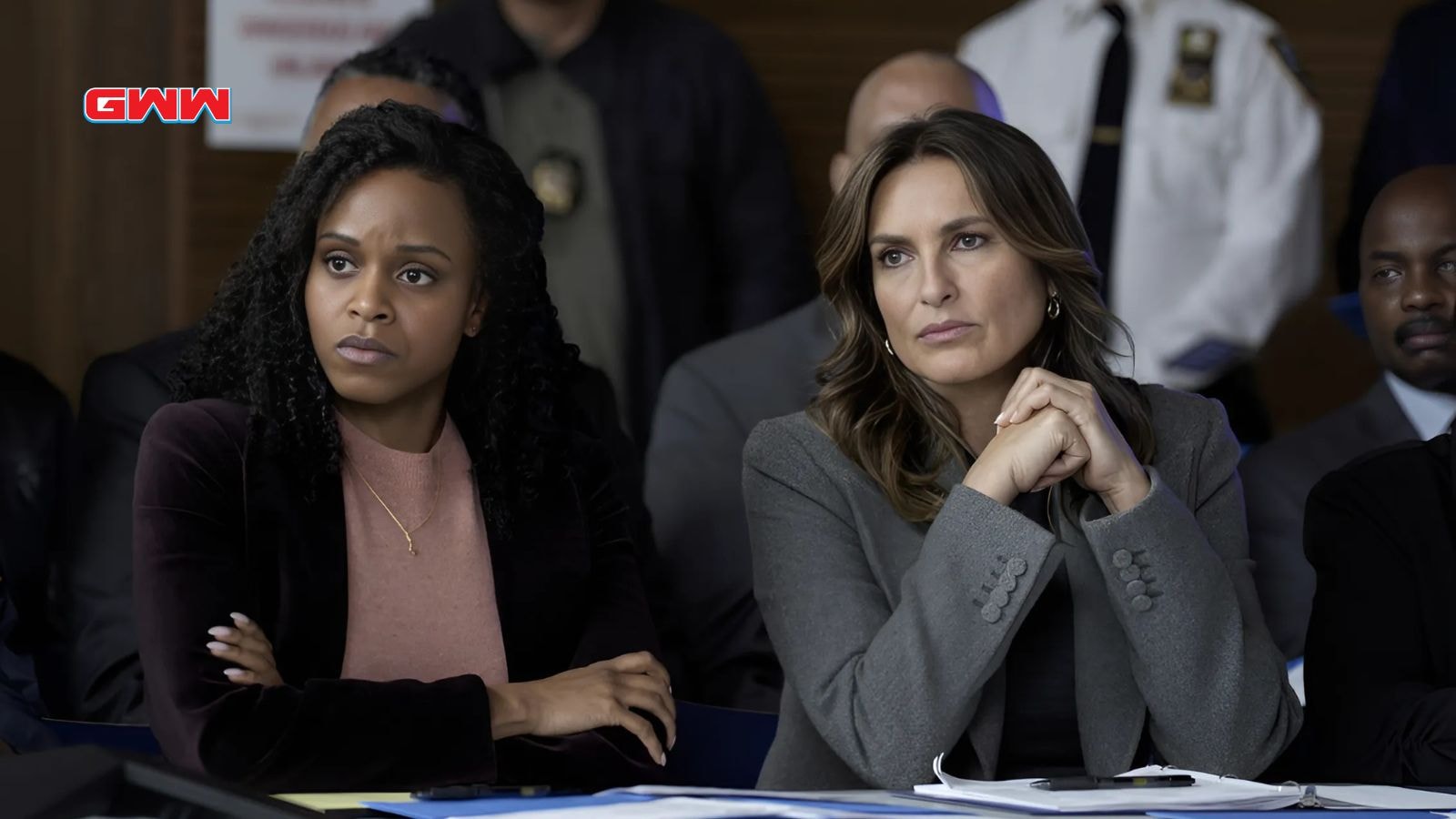 Captain Renee Curry and Captain Olivia Benson in the court room