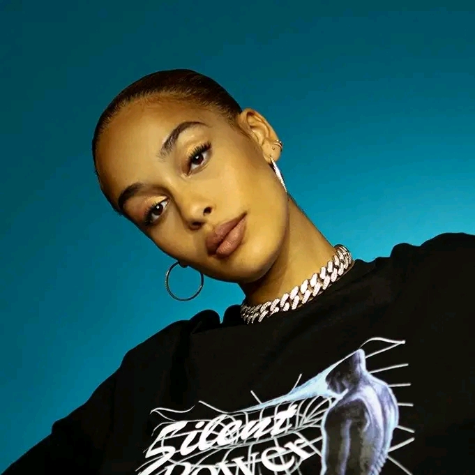 Jorja Smith photo 