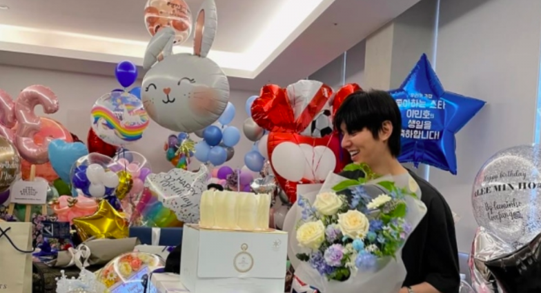 This contains an image of Actor Lee Min Ho birthday gift from fans