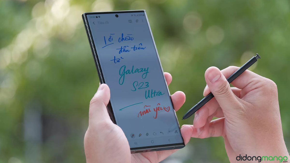 Sở hữu nhiều tiện ích khi được tích hợp bút S Pen