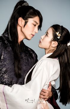 Moon Lovers Lee Joon Gi & IU