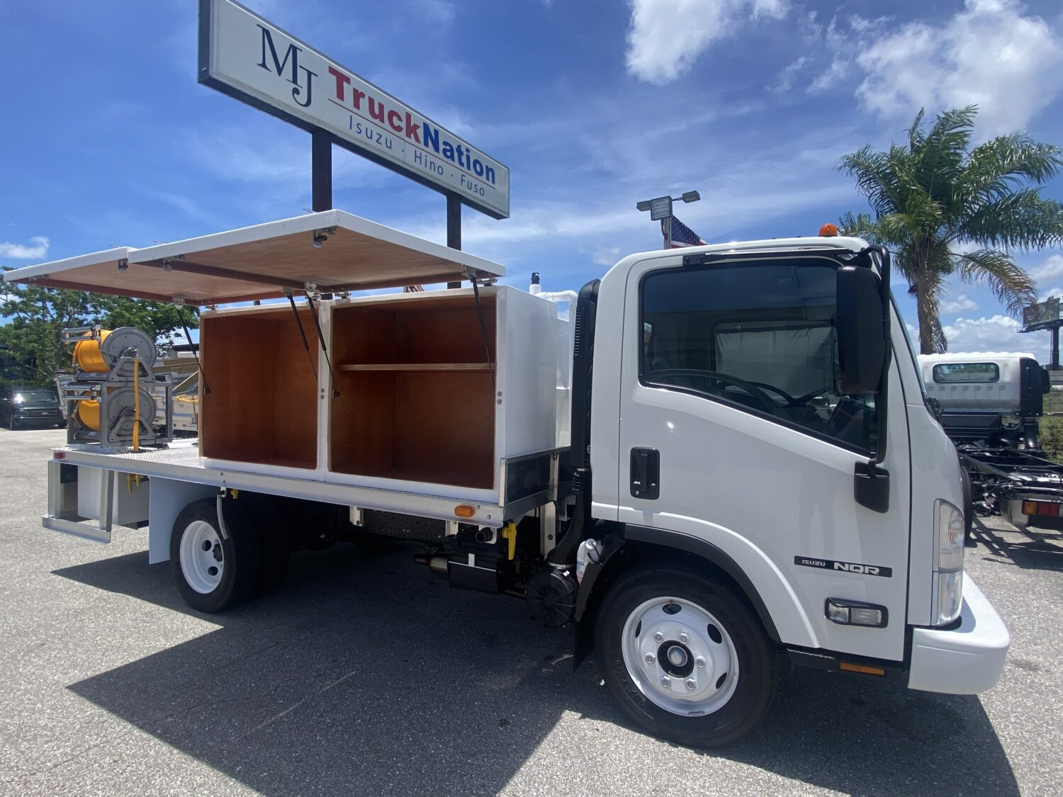 How Isuzu Trucks Enhance Delivery Services