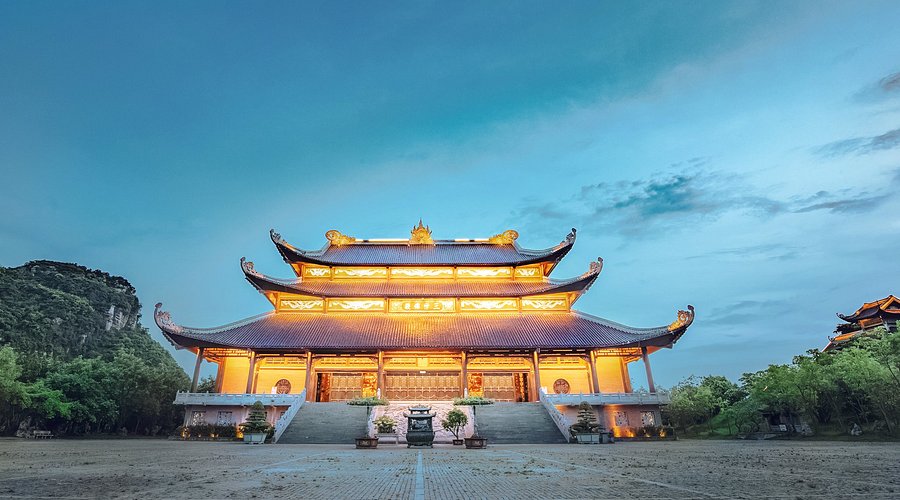 Khám phá chùa Bái Đính: Hành trình tâm linh Hành lang La Hán tại chùa