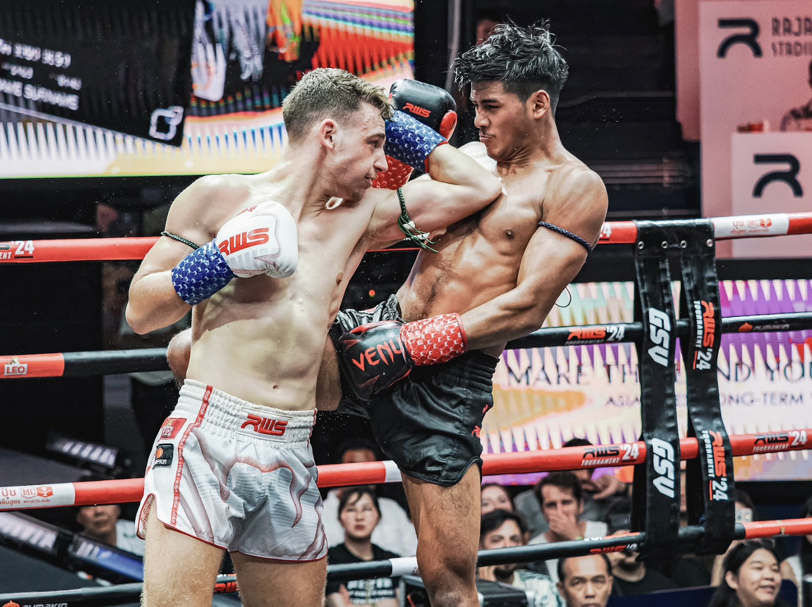 Elbows in Muay Thai