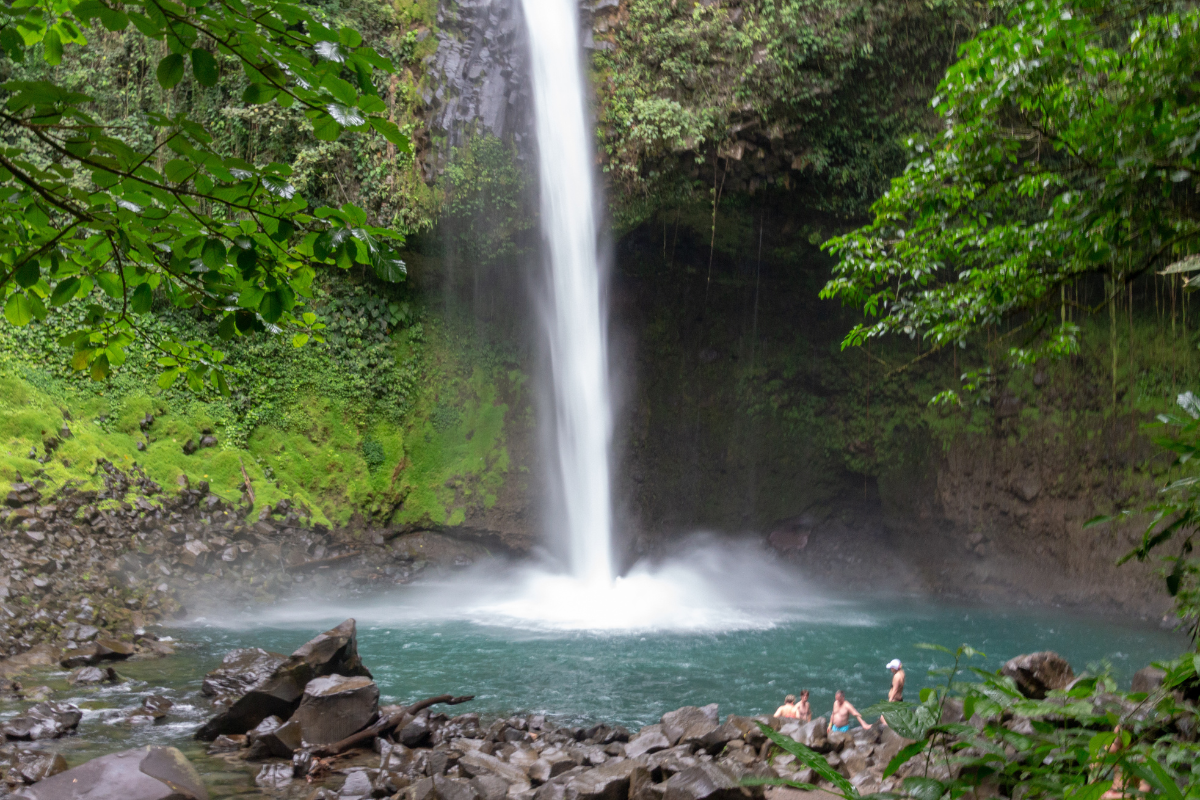  La Fortuna Waterfall
