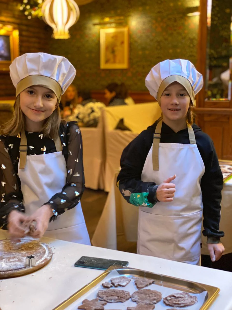 How to Choose the Perfect Children’s Apron for Cooking, Crafting and Play How to Choose the Perfect Children’s Apron for Cooking, Crafting and Play