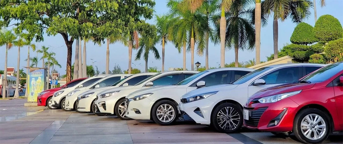 thuê xe tự lái 