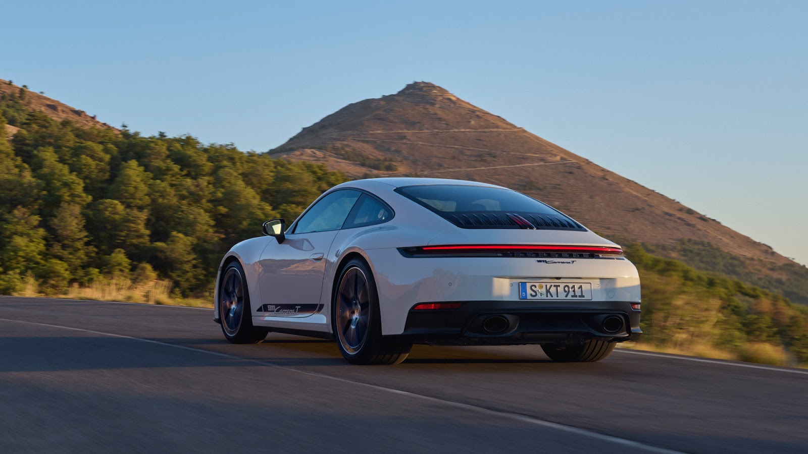 2025 Porsche 911 Carrera T