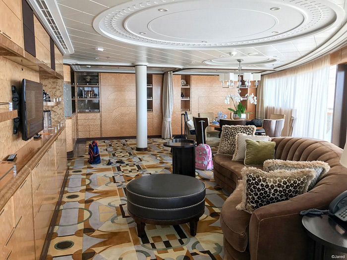 Top 10 phòng suite lộng lẫy trên những du thuyền bậc nhất thế giới