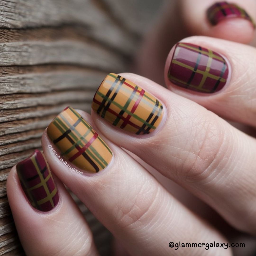 Bold Fall Nail Art Designs Having Plaid Nail Art
