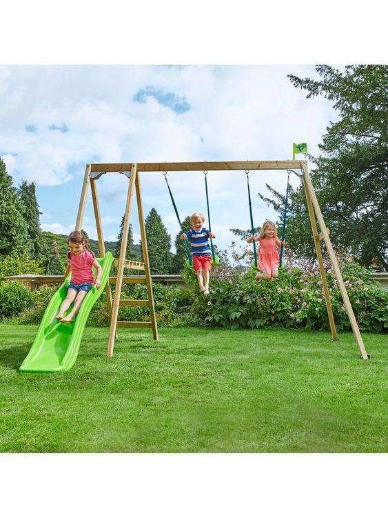 Algumas perguntas fundamentais precisam ser feitas: Quantas crianças usarão o equipamento por vez? Haverá um número considerável de crianças usando o playground ao chegarem da escola?