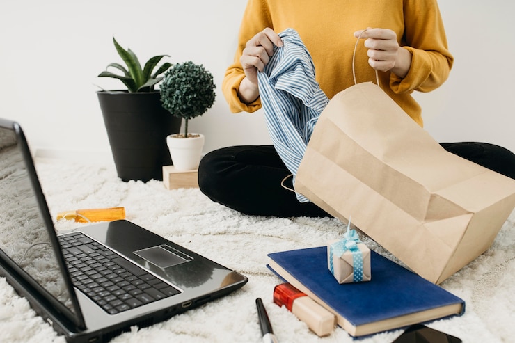 Must-Have Tools for the Savvy Online Shopper