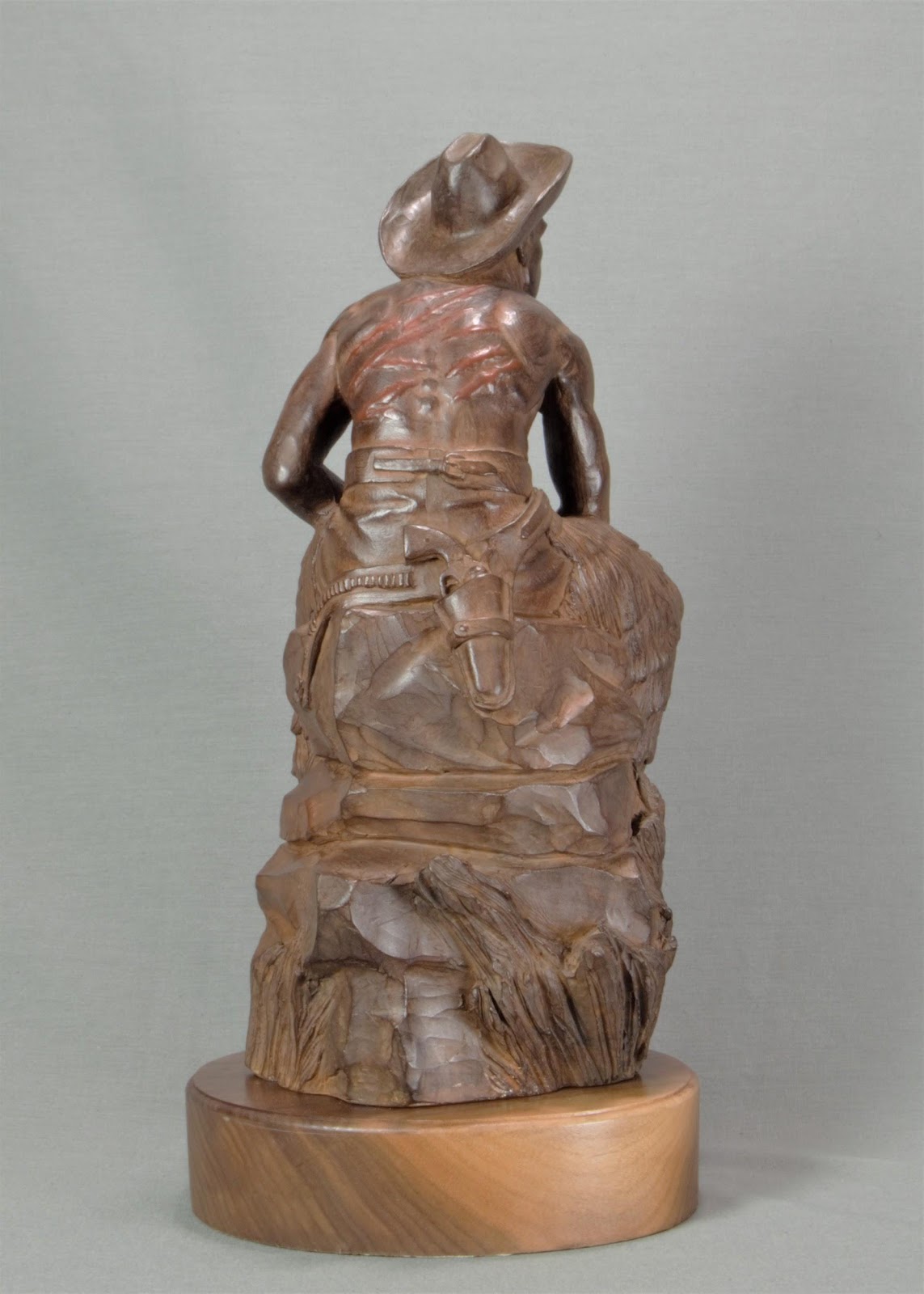 A picture containing vessel, jar, ceramic ware

Description automatically generated