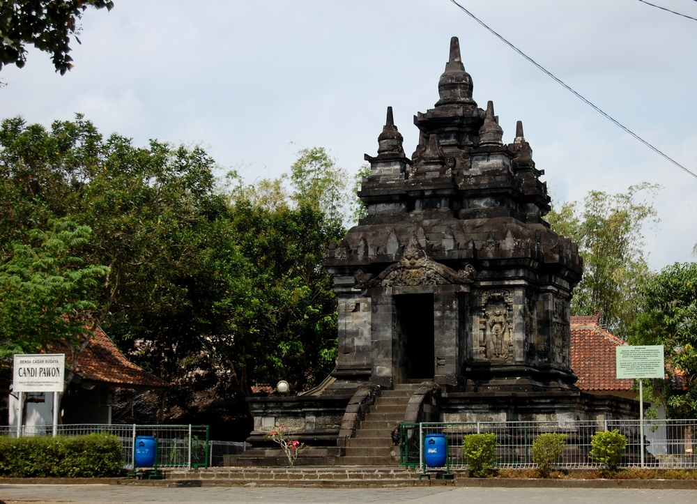 Pawon Temple in Borobudur 