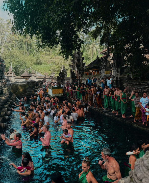what to do in ubud - visit Tirta Empul Temple