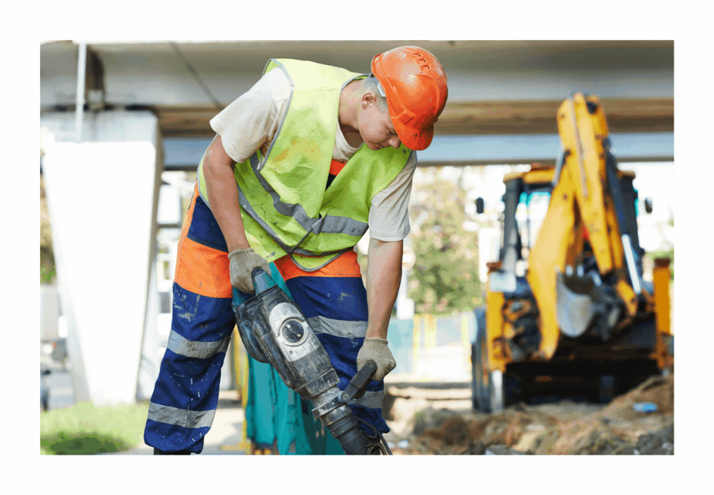 A tradie using a jack hammer on a construction site. An excavator in the background. A pop up text graphic that says Backlinks.