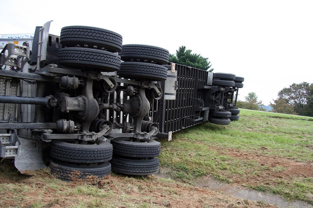 Free Semi Accident photo and picture