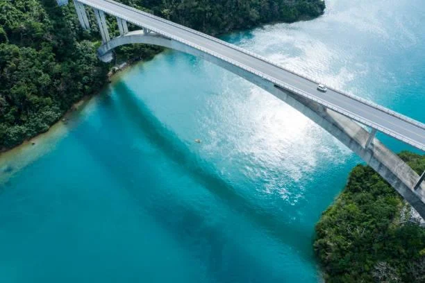 18 Nature Photos That Inspire Solitude, solitude in nature, quiet moments, nature, forest, landscape, peaceful alone time, nature escape