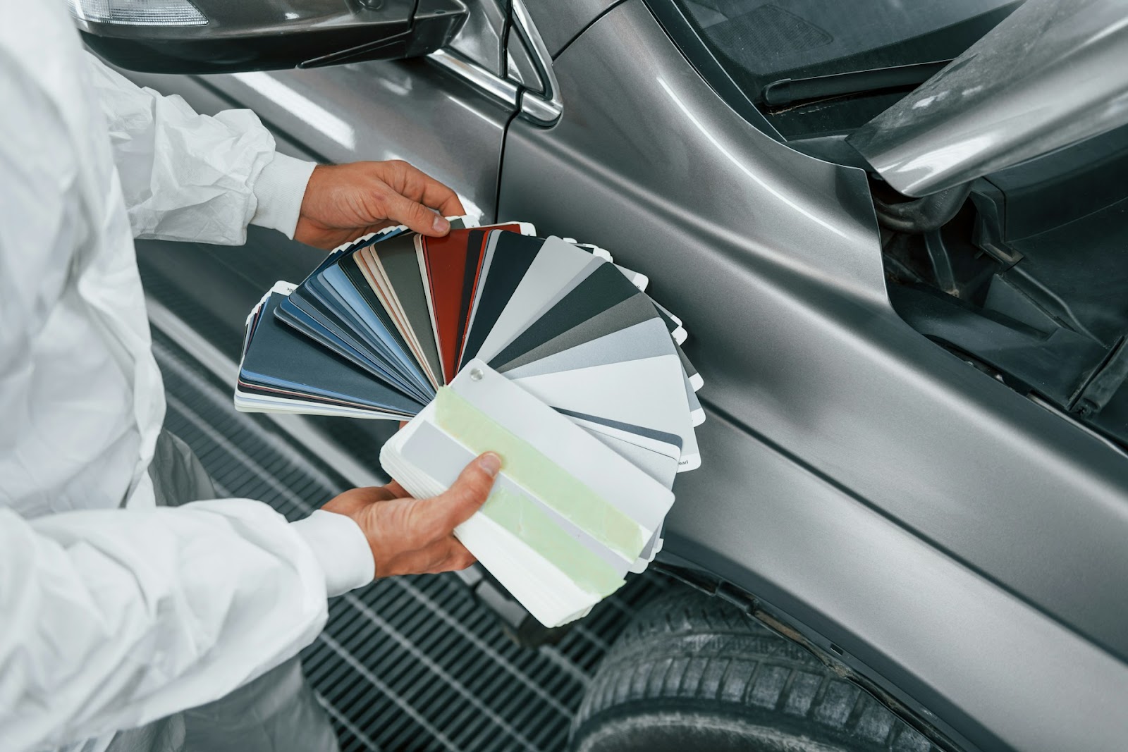 comparación de los colores de pintura disponibles para automóviles