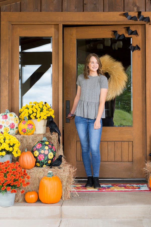 paige drummond halloween front porch