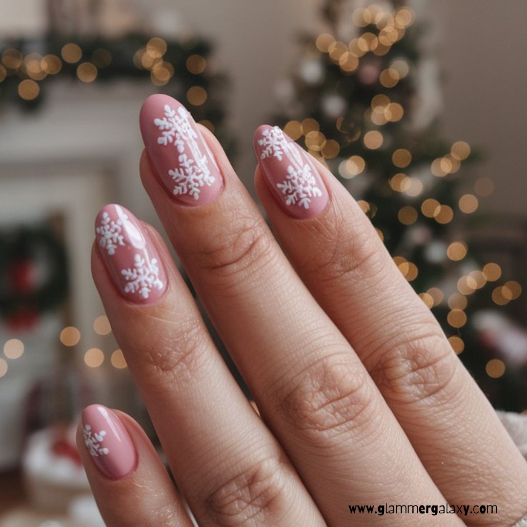 Christmas holiday Nails having Rosy Pink Holiday Nails
