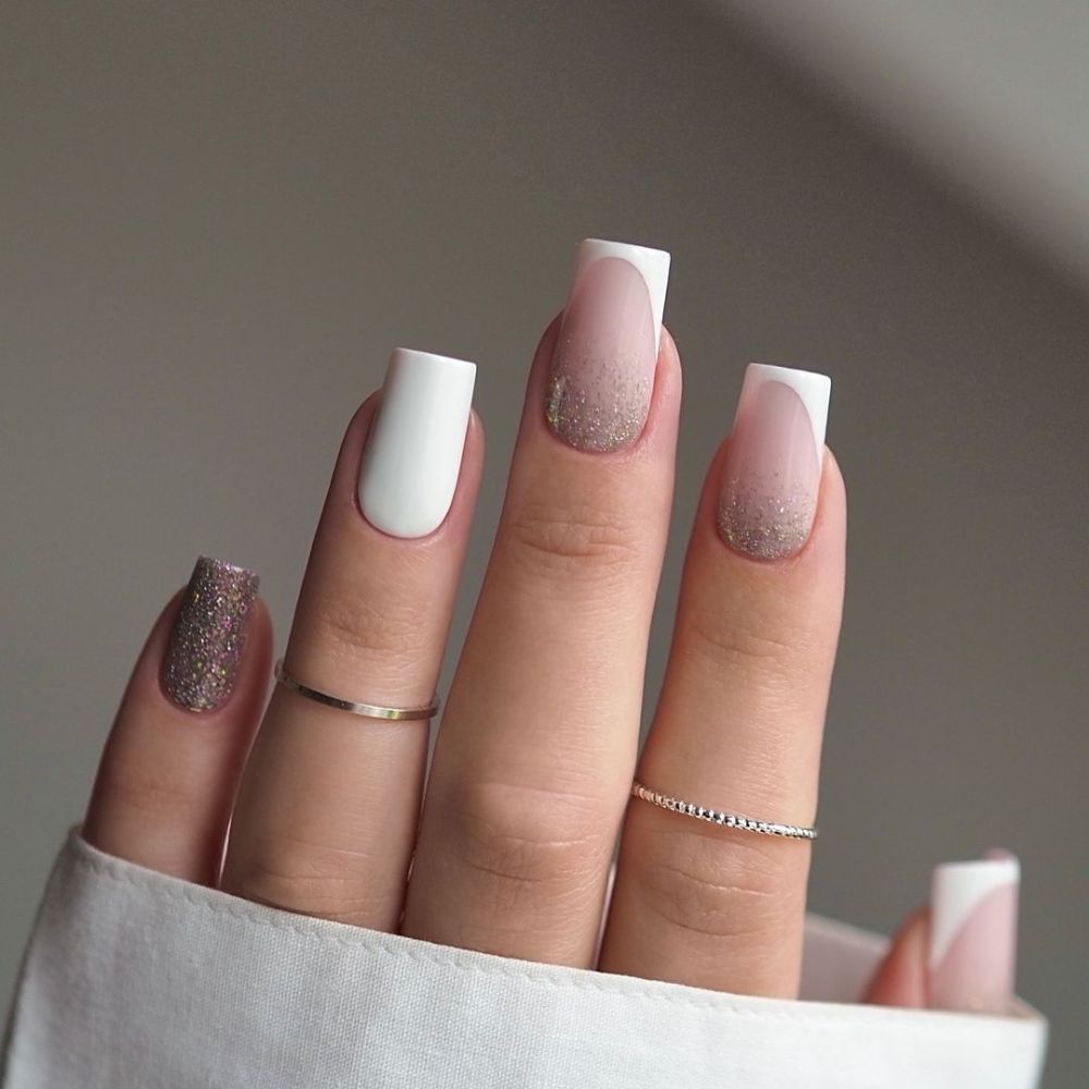 Simple White Nail Design having Twinkle white nails