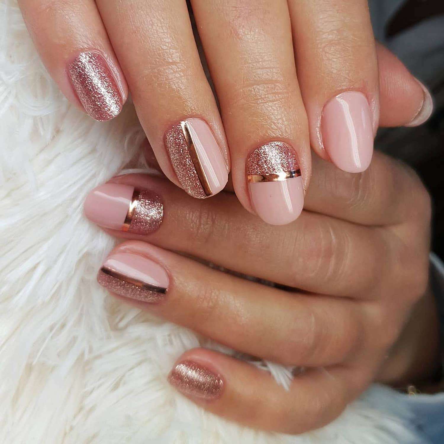 Rose Gold Nail Designs: Dazzle with Elegance!