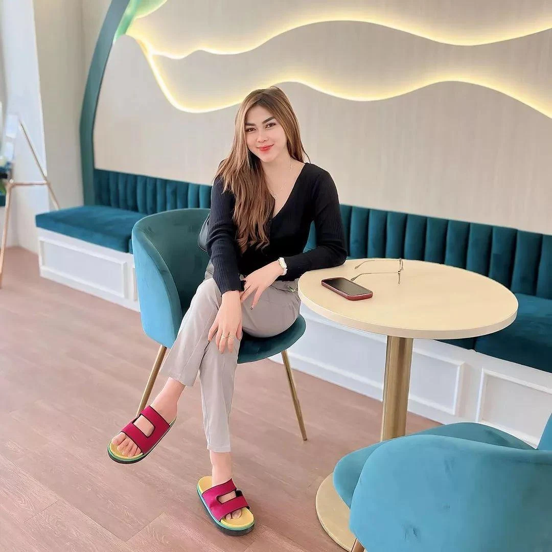 Gadis Cantik Menggoda, gadis cantik, menggoda, seksi