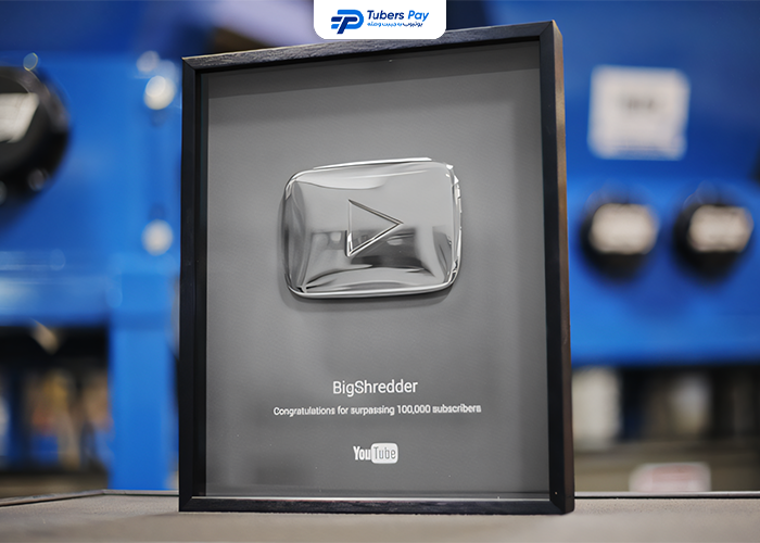 لوح نقره‌ای یوتیوب (Silver Play Button)