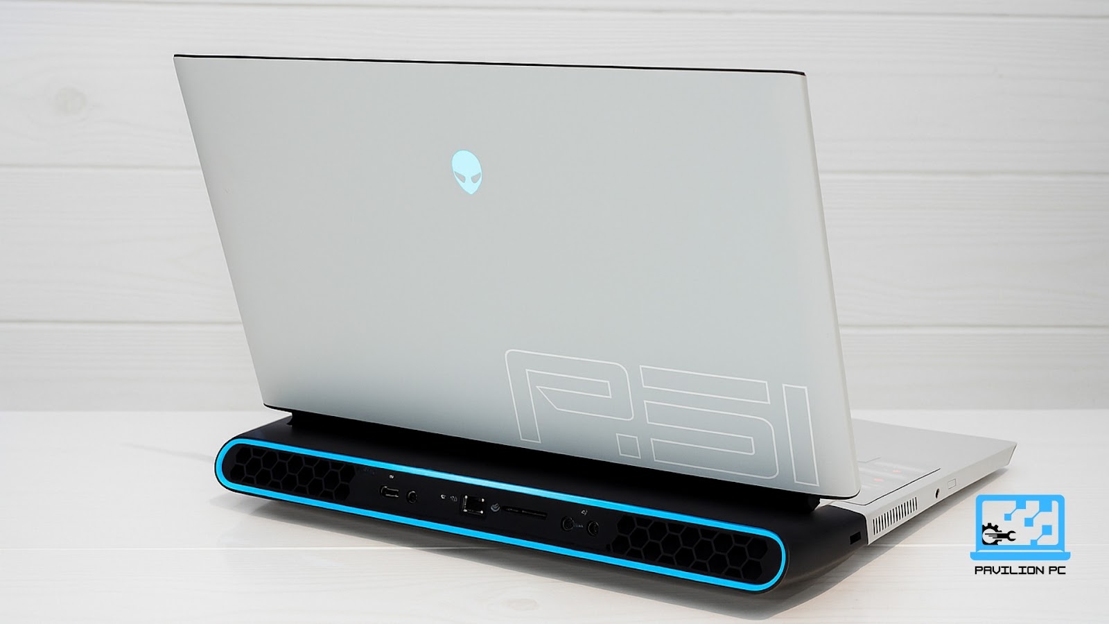 Image of Alienware Area 51m