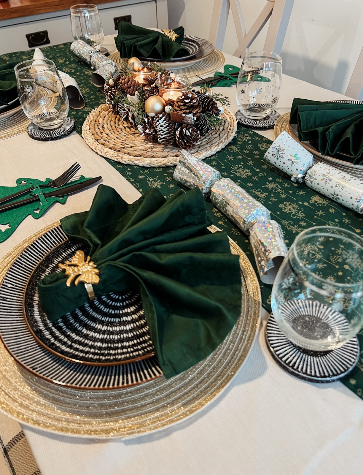 Christmas Table Setting Ideas