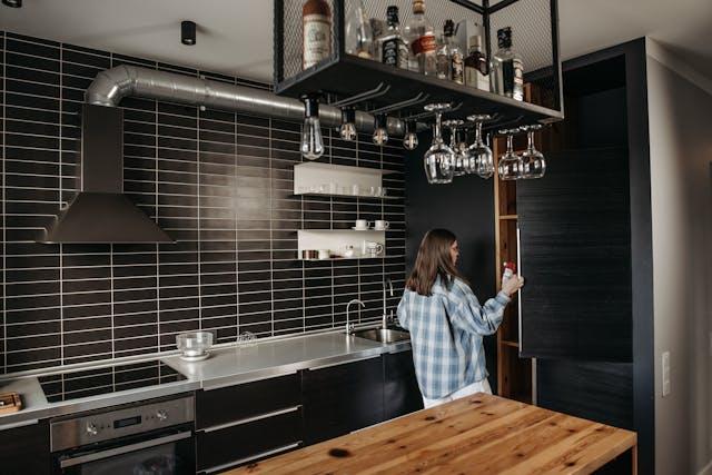 Tips Mengaplikasikan Tren Warna pada Dapur
