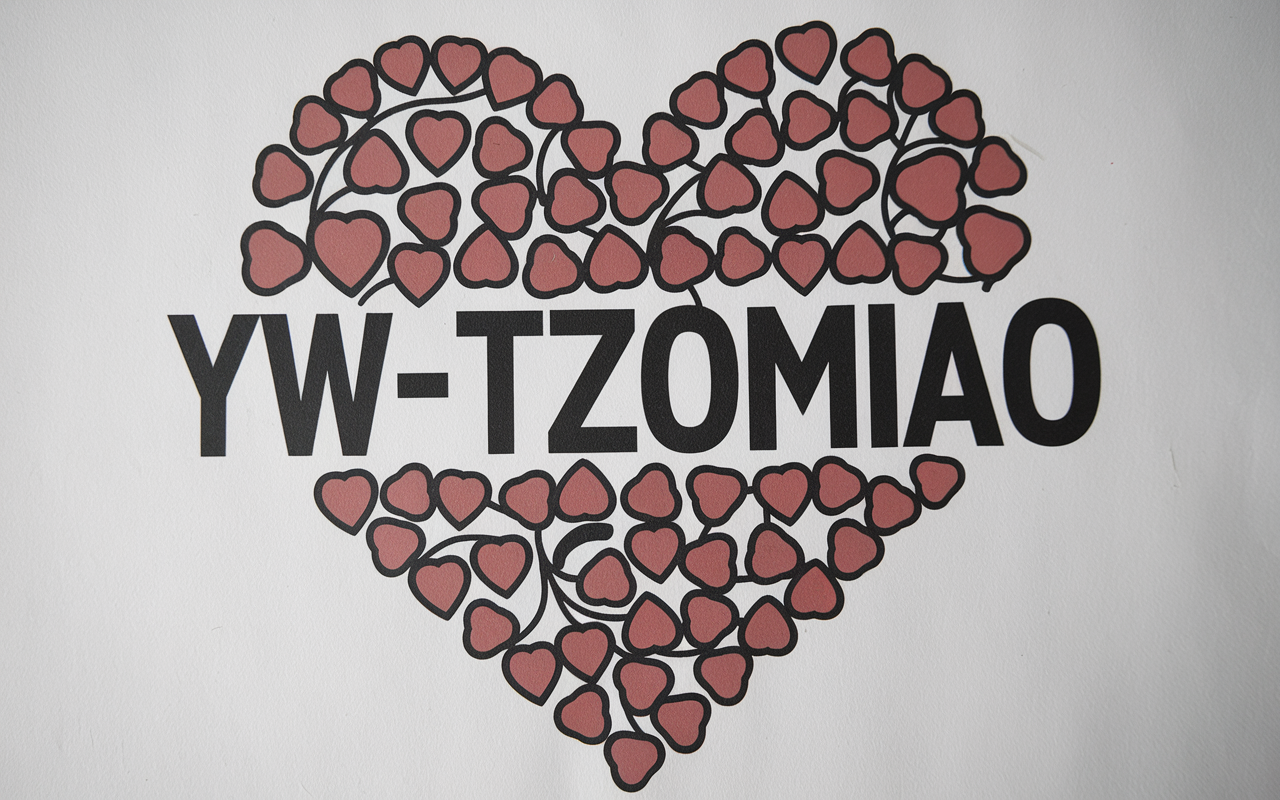 Drawing:yw-tzomiaao= heart