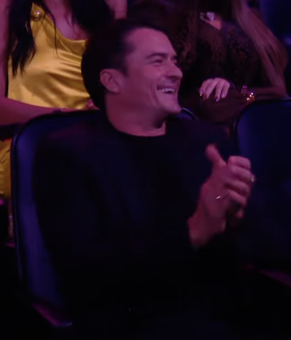 Orlando Bloom reacts to Katy Perry's performance at the 2024 MTV Video Music Awards | Source: YouTube/MTV