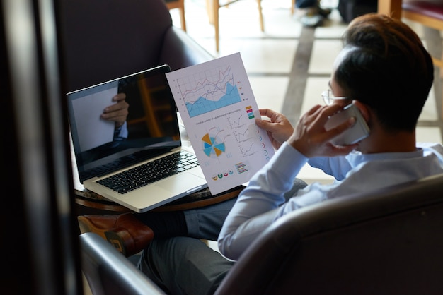 How to Stay Ahead in a Competitive Business Market