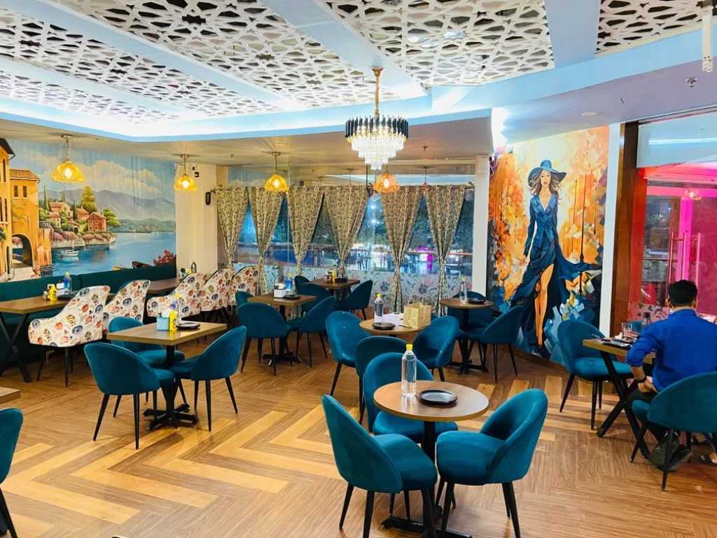 Restaurants in Noida