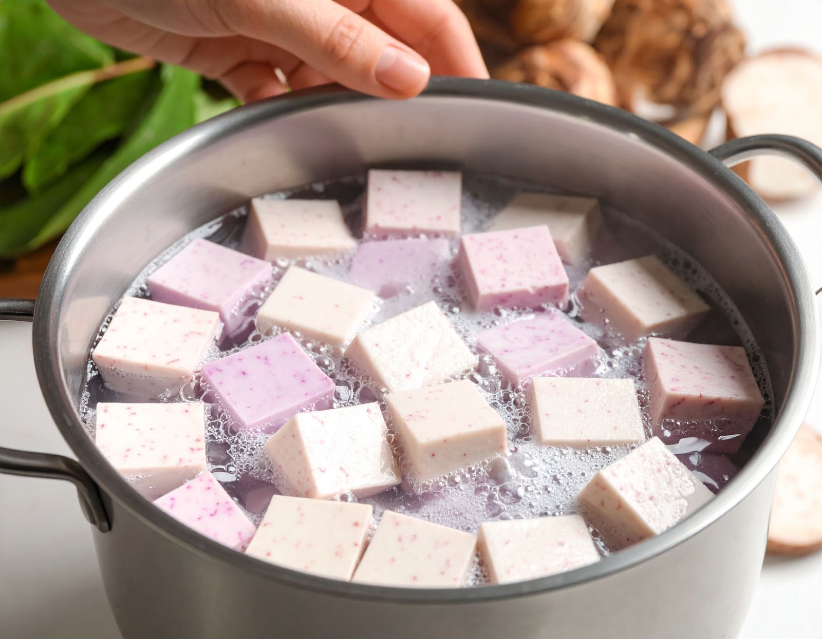 Cooking taro cubes