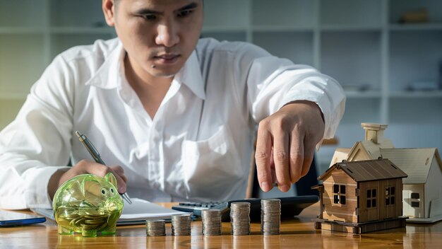 Simple Steps to Financial Freedom