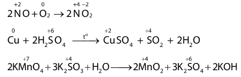 BÀI 12: PHẢN ỨNG OXI HOÁ – KHỬ VÀ ỨNG DỤNG TRONG CUỘC SỐNGMỞ ĐẦUĐom đóm có thể phát sáng ra ánh sáng đặc biệt, không toả nhiệt như ánh sáng nhân tạo. Cấu tạo bên trong lớp da bọng của đom đóm là dãy các tế bào phát quang có chứa leciferin. Luciferin tác dụng với oxygen, cùng xúc tác enzyme, để tạo ra ánh sáng. Đây là phản ứng oix hoá – khử.Trong cuộc sống cũng như trong tự nhiên có nhiều hiện tượng mà nguyên nhân chính là do phản ứng oxi hoá – khử gây ra. Phản ứng oxi hoá – khử là gì? Vai trò quan trọng của chúng trong cuộc sống như thế nào?Đáp án chuẩn:- PƯHH có sự chuyển dịch electron giữa các chất phản ứng. - Vai trò:+ Sự cháy của than củi; sự cháy của xăng, dầu trong các động cơ đốt trong; các phản ứng xảy ra trong pin…+ Sản xuất công nghiệp nặng; sản xuất hóa chất cơ bản; sản xuất phân bón;…1. SỐ OXI HOÁThảo luận 1: Quan sát Hình 12.1, hãy viết quá trình nhường và nhận electron trong phản ứng giữa magnesium và oxygen.Đáp án chuẩn:Mg → Mg2+ + 2eO2 + 4e → 2O2-Thảo luận 2: Quan sát Hình 12.2a, hydrogen cháy trong chlorine với ngọn lửa sáng, tạo hợp chất hydrogen chloride (HCl). Nếu cặp electron chung trong hợp chất cộng hoá trị HCl lệch hẳn về phía nguyên tử Cl (Hình 12.2b), hãy xác định điện tích của các nguyên tử trong phân tử HCl.Đáp án chuẩn:Cl: 1- và H: 1+.Thảo luận 3: Nêu điểm khác nhau giữa kí hiệu số oxi hoá và kí hiện điện tích của ion M trong hình sau:Đáp án chuẩn:Số OXH: dấu trước số, điện tích: số trước dấu.Thảo luận 4: Dự đoán số oxi hoá của các nguyên tử trong nhóm IA, IIA, IIIA trong các hợp chất. Giải thích.Đáp án chuẩn:+1, +2, +3 vì số oxi hoá trùng với số thứ nhóm.Luyện tập: Hãy xác định số oxi hoá của các nguyên tử trong các đơn chất, hợp chất và ion sau: Zn, H2, Cl-, O2-, S2-, HSO4-, Na2S2O3, KNO3.Đáp án chuẩn:Luyện tập: Magnetite là khoáng vật sắt từ có hàm lượng sắt cao nhất được dùng trong ngành luyện gang, thép với công thức hoá học là Fe3O4.Hãy xác định số oxi hoá của nguyên tử Fe trong hợp chất trên.Đáp án chuẩn:+8/3.2. PHẢN ỨNG OXI HOÁ – KHỬThảo luận 5: Hãy nhận xét và giải thích sự thay đổi số oxi hoá của các nguyên tử trong chất oxi hoá và chất khử trước và sau phản ứng.Đáp án chuẩn:Zn: từ 0 đến +2. H: +1 về 0.Luyện tập: Cho phương trình hoá học của các phản ứng sau:H2S + Br2 → 2HBr + S↓ (1)2KClO3  t°→  2KCl + 3O2↑ (2)CaCO3 + 2HCl → CaCl2 + CO2↑ + H2O  (3)Phản ứng nào là phản ứng oxi hoá – khử? Vì sao? Hãy xác định quá trình oxi hoá và quá trình khử của các phản ứng đó.Đáp án chuẩn:PƯ(1) và (2) vì có sự thay đổi số oxi hoá.(1): S-2 → S + 2e (quá trình OXH); Br2 + 2e → 2Br-1 (quá trình khử)(2): 2O-2 → O2 + 4e (quá trình OXH); Cl+5 + 6e → Cl-1 (quá trình khử).Thảo luận 6: Làm thế nào để biết một phản ứng là phản ứng oxi hoá – khử?Đáp án chuẩn:- Sự thay đổi số OXH.- Xảy ra đồng thời quá trình OXH và quá trình khử.Luyện tập: Hãy nêu 3 ví dụ về phản ứng có sự thay đổi số oxi hoá của nguyên tử và 3 ví dụ về phản ứng không có sự thay đổi số oxi hoá của nguyên tử.Đáp án chuẩn:- Có thay đổi:- Không thay đổi:NaOH + HCl → NaCl + H2OCaCO3 + H2SO4 → CaSO4 + CO2+ H2O2Fe(OH)3 → Fe2O3 + 3H2O3. LẬP PHƯƠNG TRÌNH HOÁ HỌC CỦA PHẢN ỨNG OXI HOÁ – KHỬLuyện tập: Lập phương trình hoá học của các phản ứng oxi hoá – khử sau, xác định vai trò của các chất tham gia phản ứng.KMnO4 + HCl → KCl + MnCl2 + Cl2↑ + H2O  (1)NH3 + Br2 → N2 + HBr (2)NH3 + CuO  t°→  Cu + N2 + H2O  (3)FeS2 + O2  t°→  Fe2O3 + SO2  (4)KClO3  t°, MnO2→  KCl + O2↑ (5)Đáp án chuẩn:(1): chất OXH: KMnO4, chất khử: HCl.5x |2Cl-1 → Cl2 + 2e2x |Mn+7 + 5e → Mn+2PTHH: 2KMnO4 + 16HCl → 2KCl + 2MnCl2 + 5Cl2↑ + 8H2O(2) chất OXH Br2, chất khử NH3.2N-3 → N2 + 6e3x |Br2 + 2e → 2Br-1PTHH: 2NH3 + 3Br2 → N2 + 6HBr(3) chất OXH CuO, chất khử NH3.2N-3 → N2 + 6e3x |Cu+2 + 2e → CuPTHH: 2NH3 + 3CuO  t°→  3Cu + N2 + 3H2O(4) chất OXH FeS2, chất khử O2.4x |Fe+2 → Fe+3 + e4x |2S-1 → 2S+4 + 10e11x |O2 + 4e → 2O-2PTHH: 4FeS2 + 11O2  t°→  2Fe2O3 + 8SO2(5) KClO3 vừa là chất khử, vừa là chất OXH.3x |2O-2 → O2 + 4e2x |Cl+5 + 6e → Cl-1PTHH: 2KClO3  t°, MnO2→  2KCl + 3O2↑4. Ý NGHĨA CỦA PHẢN ỨNG OXI HOÁ – KHỬThảo luận 7: Lập phương trình hoá hoc của phản ứng đốt cháy gas trong không khí và phản ứng kích nổ hỗn hợp nhiên liệu của tàu con thoi. Xác định vai trò của các chất trong mỗi phản ứng.Đáp án chuẩn:Thảo luận 8: Quan sát Hình 12.7 và đọc thông tin, hãy lập phương trình hoá học của phản ứng quang hợp ở cây xanh. Quá trình quang hợp của thực vật có vai trò quan trọng như thế nào đối với cuộc sống?Đáp án chuẩn:PTHH: 6CO2 + 6H2O  asmt→  C6H12O6 + 6O2Tổng hợp carbohydrate, tích luỹ năng lượng cho thực vật, điều hoà không khí…Thảo luận 9: Từ thông tin về “Luyện kim”, viết phản ứng của khí carbon monoxide khử iron (II) oxide ở nhiệt độ cao. Lập phương trình hoá học của phản ứng theo phương pháp thăng bằng electron, xác định vai trò của các chất trong phản ứng.Đáp án chuẩn:Chất khử CO, chất OXH Fe2O3.2Fe+3 + 6e → Fe3x| C+2 → C+4 + 2ePTHH: 3CO + Fe2O3  t°→  3CO2 + 2FeThảo luận 10:  Đọc thông tin về “Điện hoá” để biết được phản ứng oxi hoá – khử gắn liền với cuộc sống. Lập phương trình hoá học của phản ứng sinh ra dòng điện trong pin khi zinc phản ứng với manganese dioxide.Đáp án chuẩn:Chất khử Zn, chất OXH MnO2.2Mn+4 + 2e → 2Mn+3Zn → Zn+2 + 2ePTHH: Zn + 2MnO2 → ZnO + Mn2O3 + năng lượngVận dụng: Hãy nêu thêm một số phản ứng oxi hoá – khử quan trọng gắn với đời sống hằng ngày.Đáp án chuẩn:Phản ứng gỉ sắt, phản ứng thuỷ phân, cao su dùng lâu bị cứng…BÀI TẬP