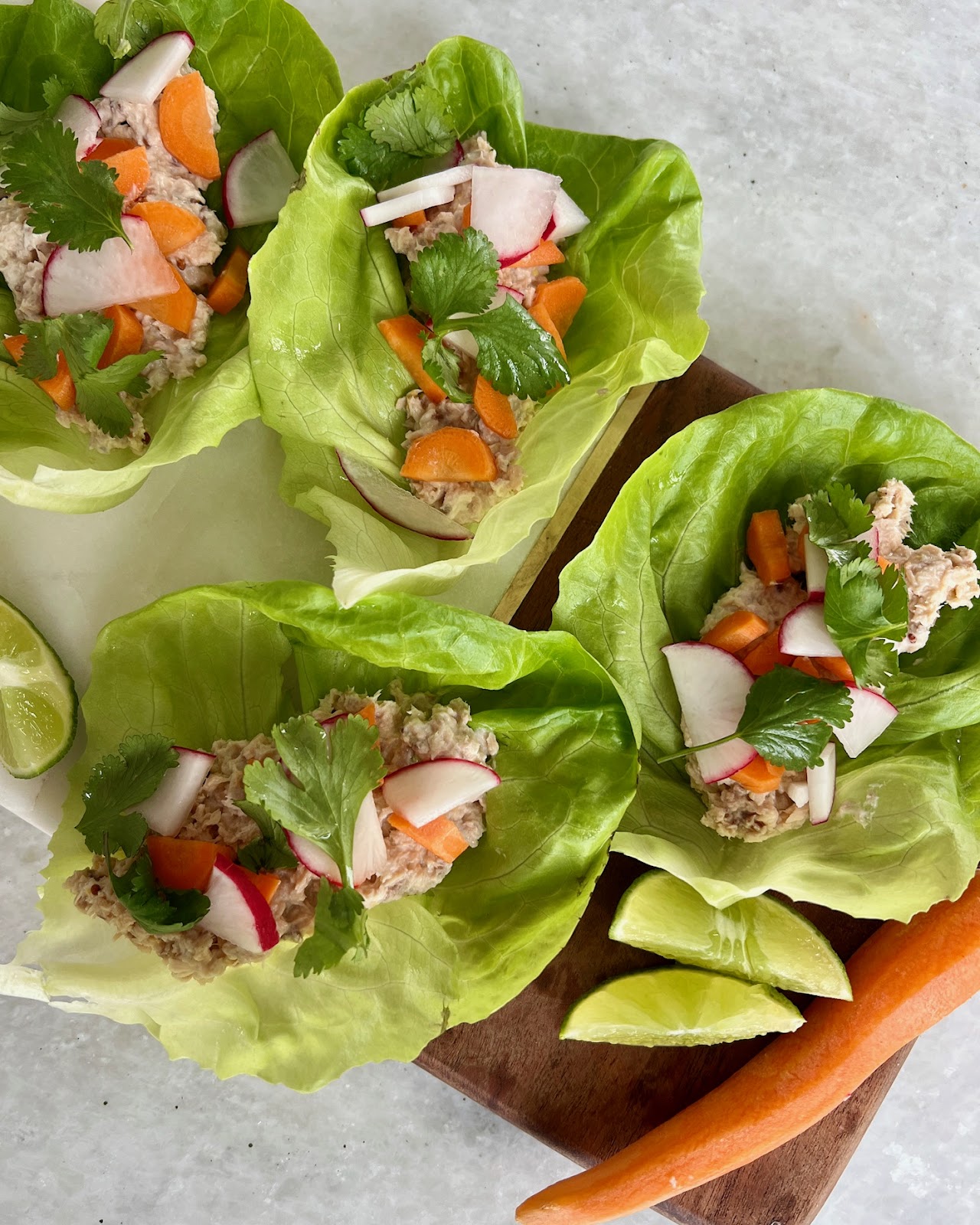 Salmon lettuce cups - fertility meal plan and recipes for fertility - Wenatal