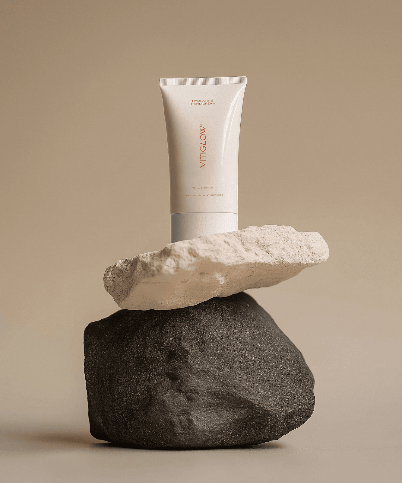 Image from the VITIGLOW: A Skincare Visual Identity That Celebrates Difference article on Abduzeedo