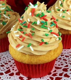 eggnog cupcakes butter rum frosting3