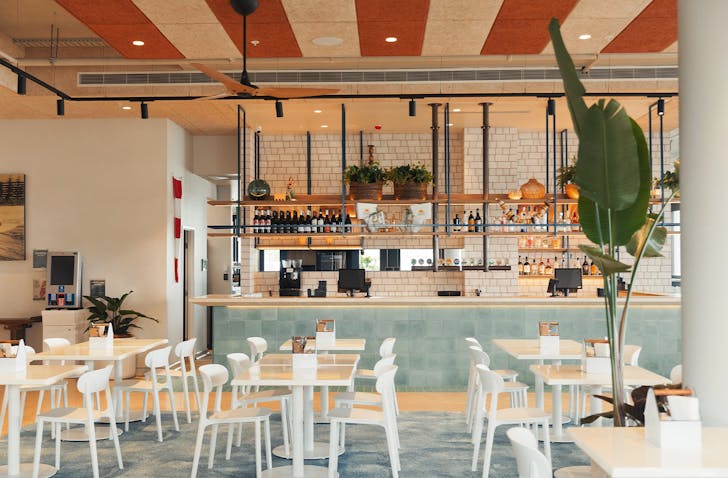 kirra beach hotel