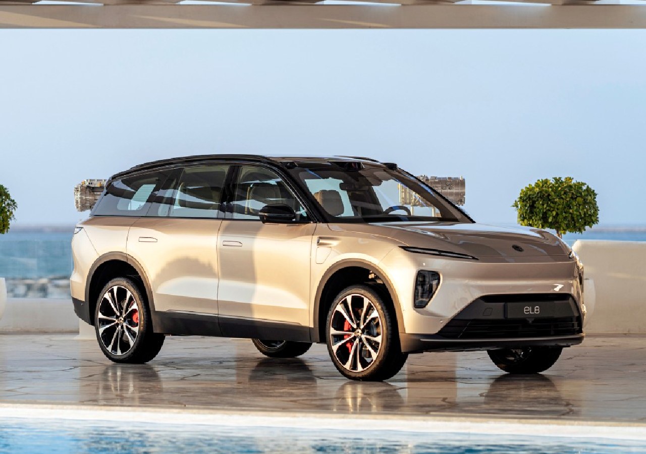 NIO launches advanced smart electric vehicles in the Middle East combining performance, safety, and cutting-edge technology for a unique driving experience. 