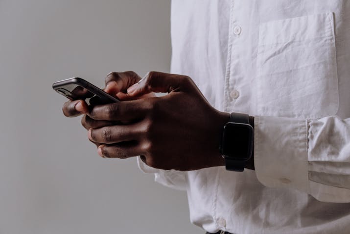 Does the Apple Watch Series 3 Work with iPhone 12? 5