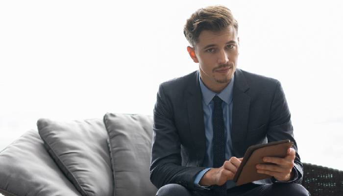 What We Can Learn From the Billionaire Playbook
